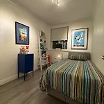Bedroom In A Stylish Flat Near Brixton